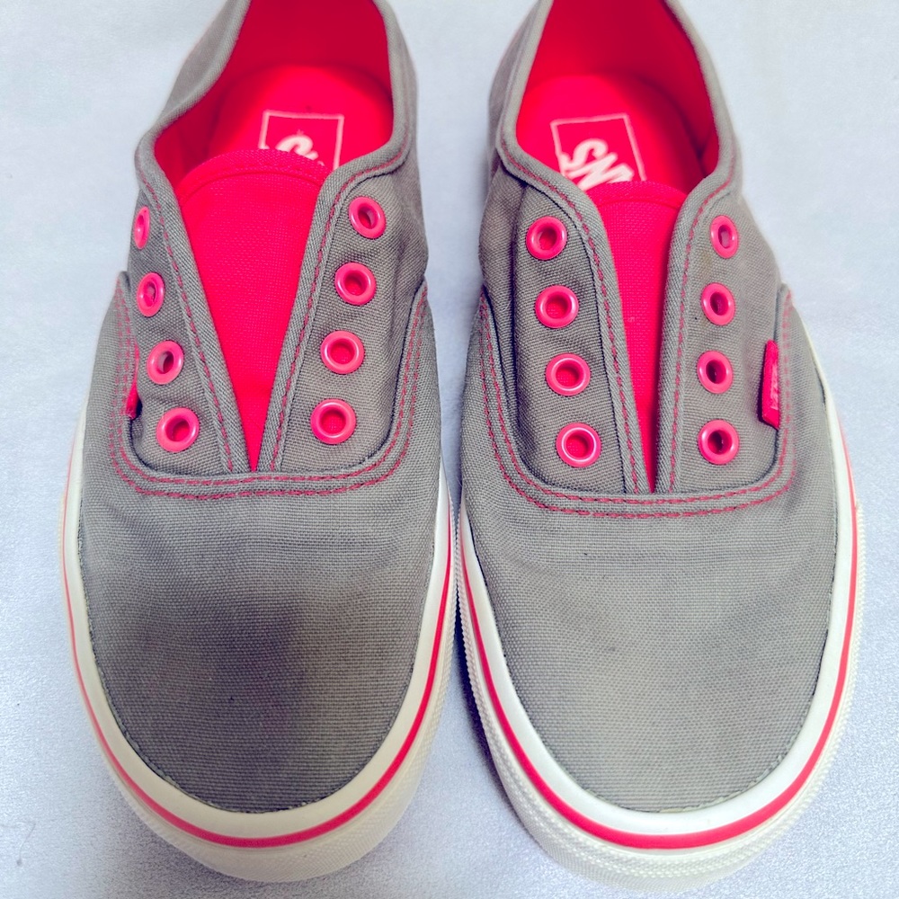 Light great and pink unisex classic vans Women’s. Men’s 5